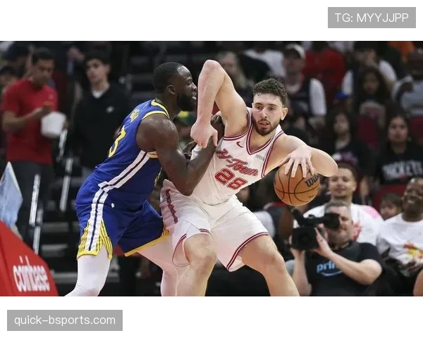 德雷蒙德·格林挡拆牵制拉开防线 提升勇士团队空间效率