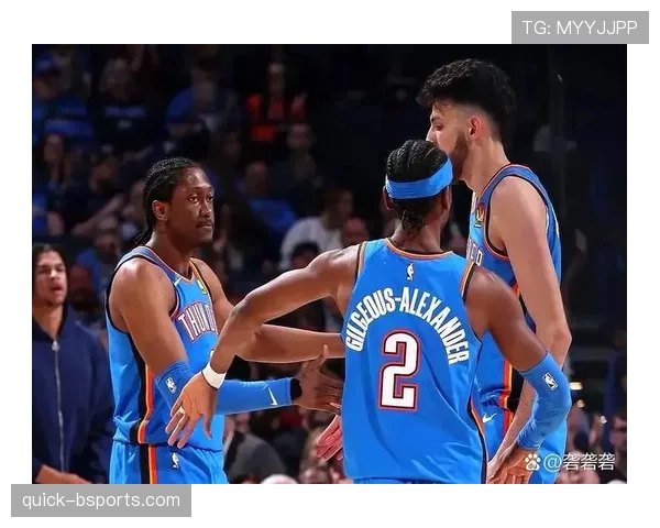 杰伦·威廉姆斯突破制造次节得分爆发拉开与队友差距