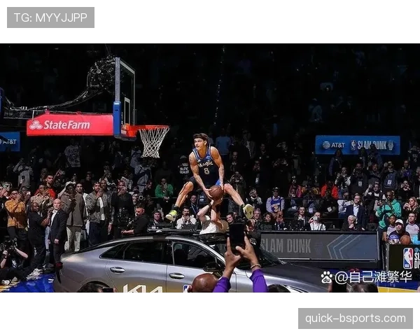 唐斯挡拆拉开空间得分偏外线对比约基奇差异明显