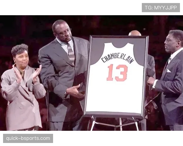 张伯伦多次单场砍下50+分，内线统治力远超同期对手